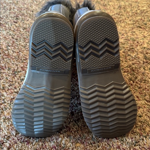 Sorel Joan of Arctic Waterproof Faux Fur Snow Boot Gray Black Women's Size 9 - Picture 5 of 7